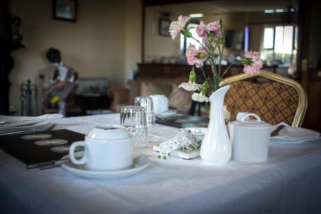 Grove House Bed & Breakfast Карлінгфорд Екстер'єр фото